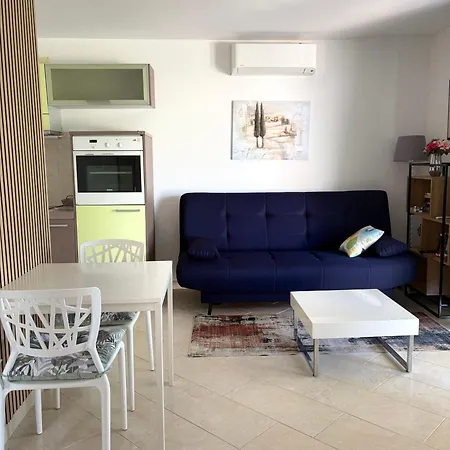 Atrium Apartment
